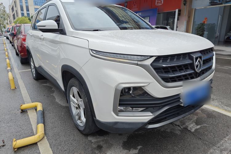 Used Baojun 530 2019 1.5T Manual Elite 7-seater National V Front Right 45 Deg