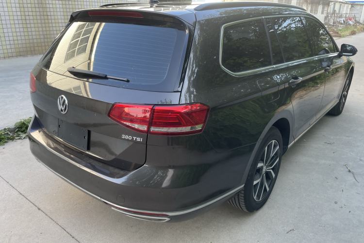 Used Volkswagen Variant 2018 380TSI Two-Wheel Drive Comfort Edition