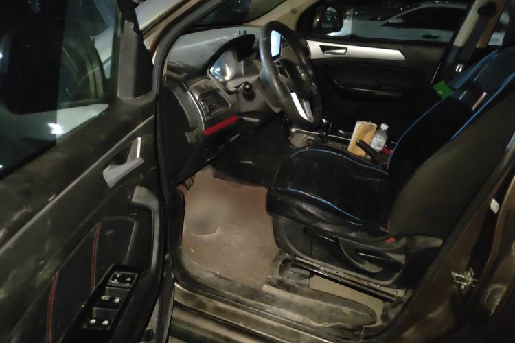 Used BAIC Weiwang M50F 2017 1.5L Standard Model
