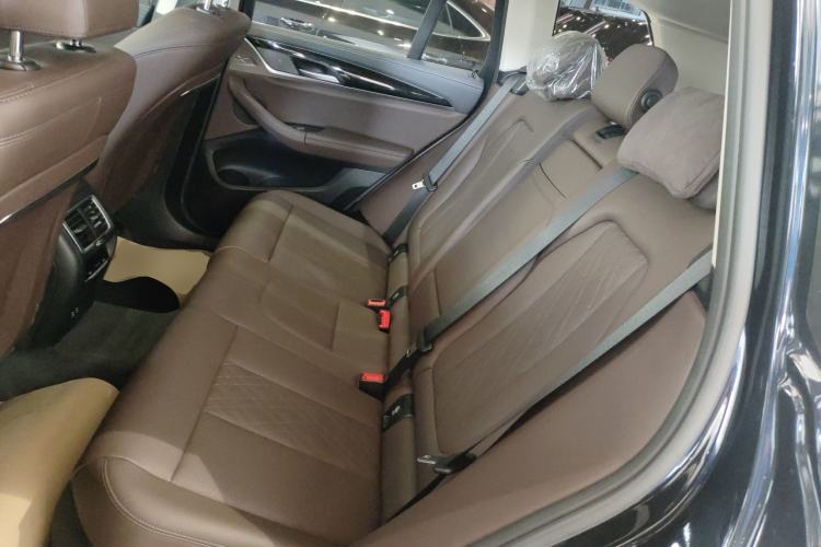 Used BMW X3 2022 Restyled xDrive25i M Sport Package Left Rear Seat