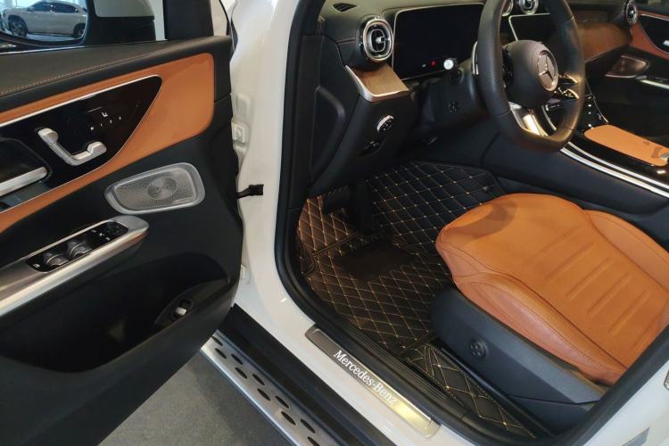 Used Mercedes-Benz GLC 2024 Refreshed GLC 300 L 4MATIC Dynamic Version 5 Seats