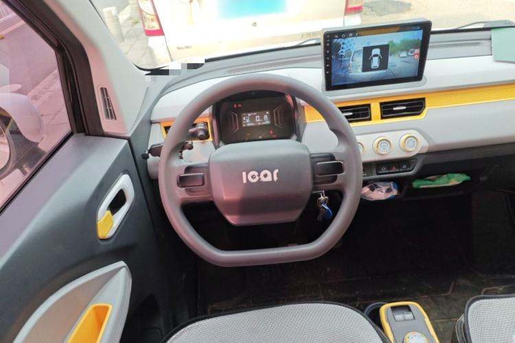 Used Chery QQ Ice Cream 2023 120km Ice Cream-Type Lithium Iron Phosphate Steering Wheel