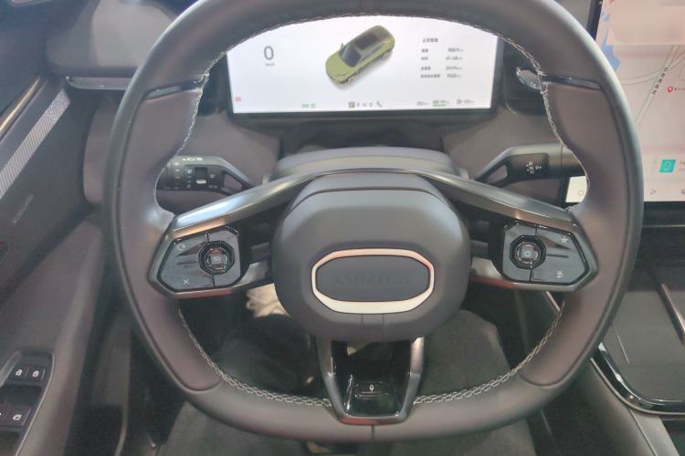 Used Lynk & Co 08 EM-P 2023 220 km Limited-Time Edition
