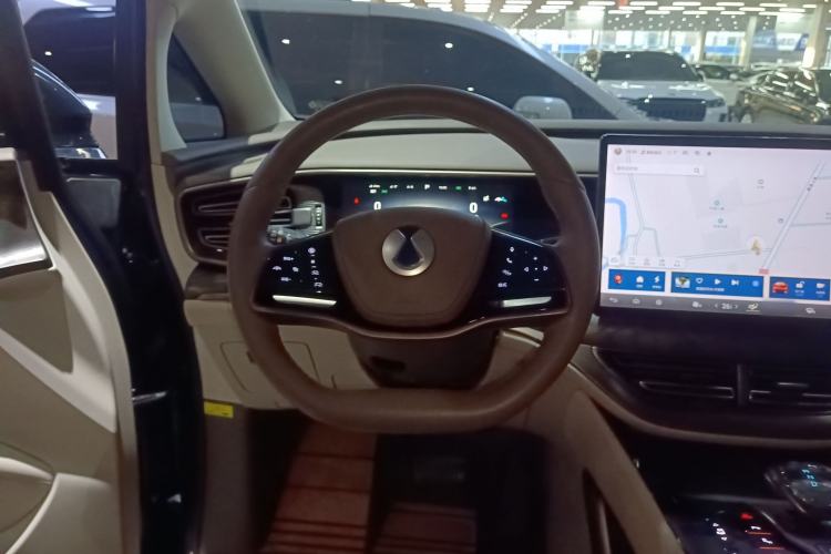 Used Denza D9 2023 DM-i 945 Business Edition