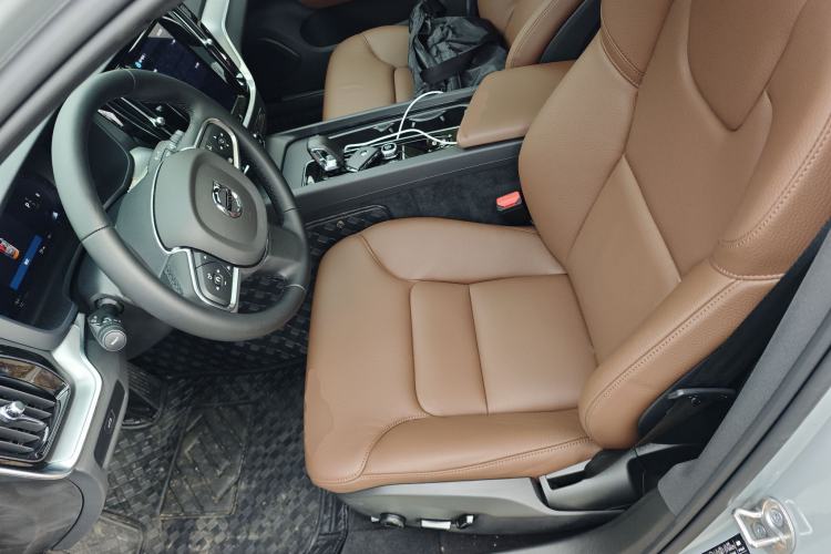 Used Volvo S60 2025 B4 Zhiyi Luxury Edition