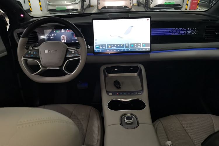 Used BYD Sealion 06 New Energy 2025 Model DM-i 170 Navigation Plus Edition Center Console