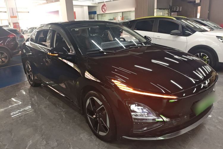 Used Wuling E5 2024 510 km Standard Version Front Right 45 Deg