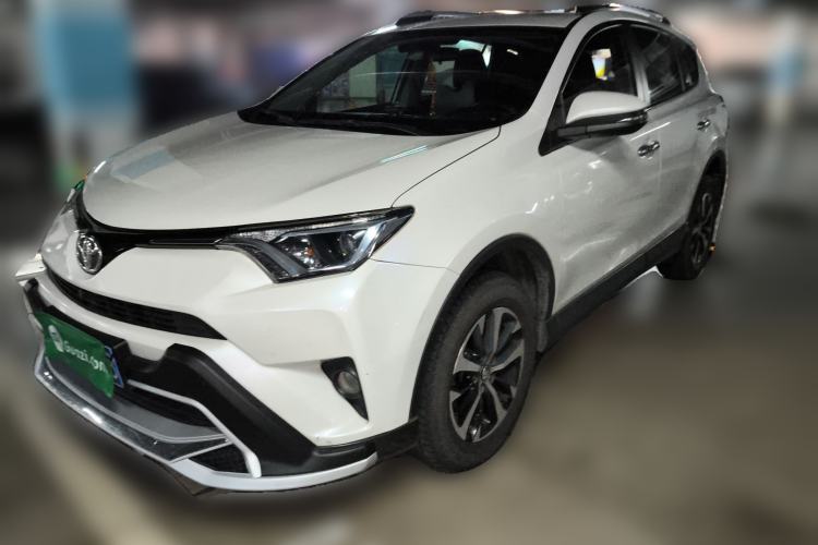 Used Toyota RAV4 2016 2.0L CVT Two-Wheel Drive Fashion Edition China V Standard