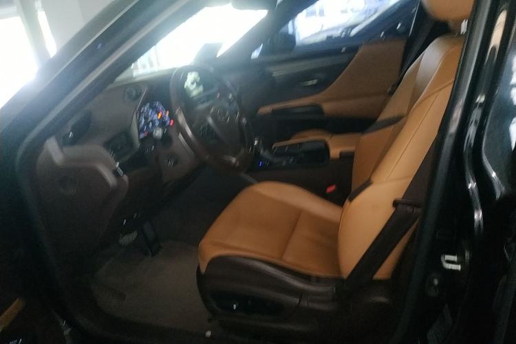 Used Lexus ES 2020 200 Luxury Edition
