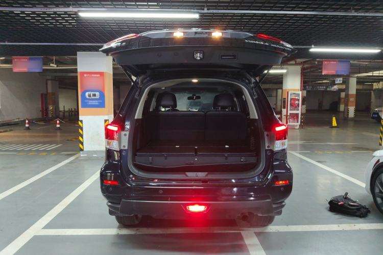 Used Nissan Terra 2020 2.5L XL Upper 4WD Automatic Four-Wheel Drive Luxury Edition Trunk