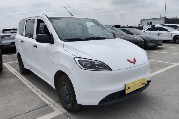 Used Wuling Hongguang New Energy 2024 All-Electric Model 300KM Standard Version
