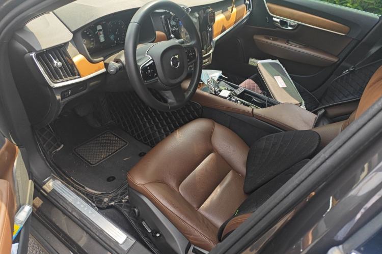 Used Volvo S90 2021 B5 Zhiyi Luxury Edition
