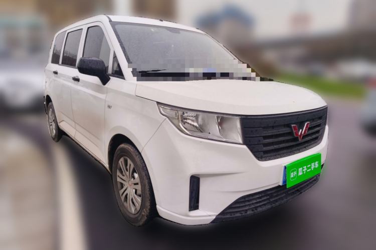 Used Wuling Hongguang PLUS 2021 Commercial Version 1.5T Manual Standard Edition 7-Seater
