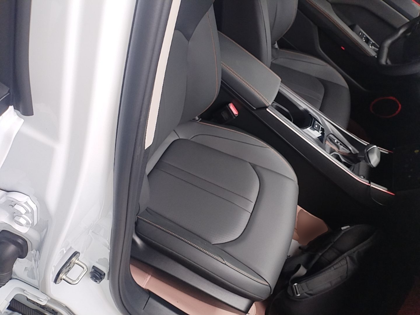 Dongfeng Aeolus Yixuan 2024 1.5L Automatic JingSu Edition — снимка 19