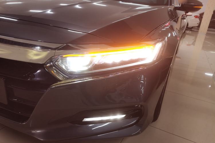 Used Honda Accord 2018 260TURBO Luxury Edition China VI Left Front Headlight