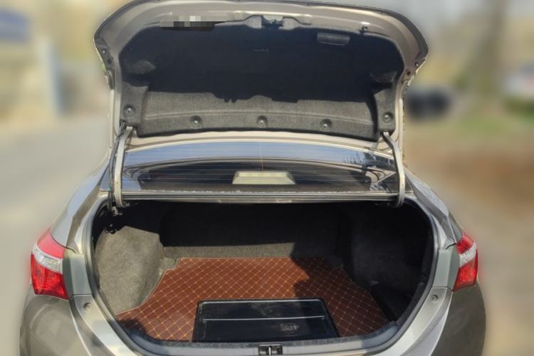 Used Toyota Corolla 2017 1.2T CVT GL Trunk