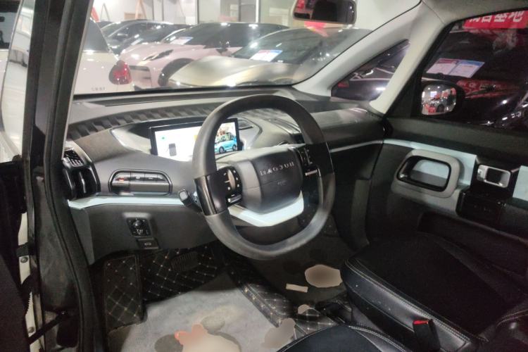 Used Baojun E300 2020 Starry Intelligence Edition Center Console