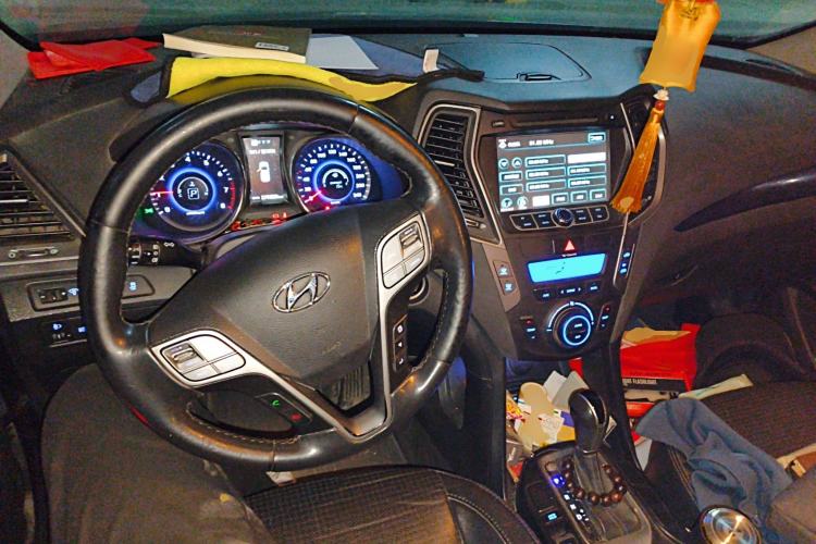 Used Hyundai Santa Fe 2013 2.4L Automatic Two-Wheel Drive Smart Version