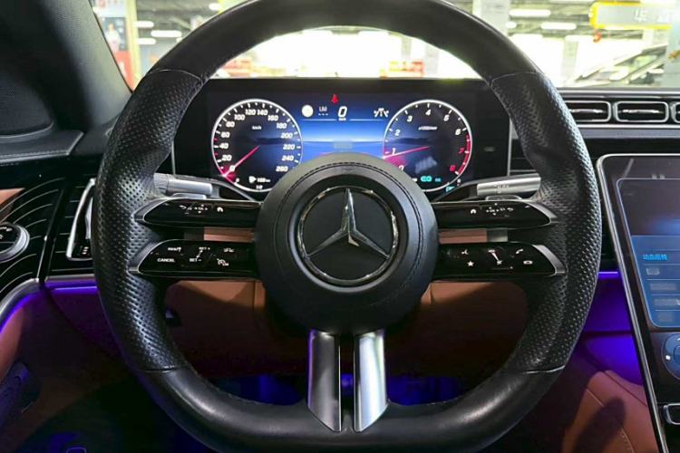 Used Mercedes-Benz S-Class 2022 S 450 L 4MATIC Interior 2