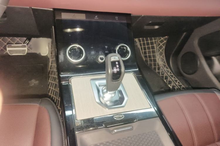 Used Land Rover Range Rover Evoque 2023 Aurora L 249 PS Luxury Edition