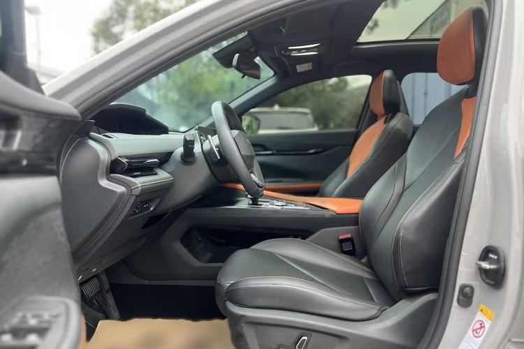 Used Changan UNI-V 2022 1.5T Prestige Version