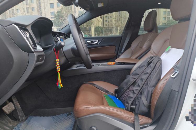 Used Volvo S60 2023 B4 Zhiyi Luxury Edition
