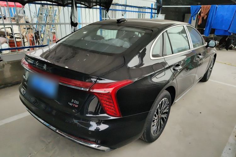 Used Hongqi H5 2025 2.0T Automatic Flag Edition – 500 000 Units Commemorative Version
