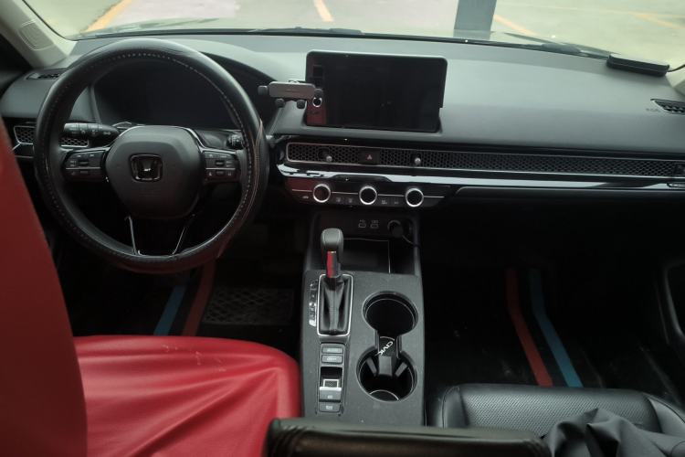 Used Honda Civic 2022 240TURBO CVT Dynamic Edition
