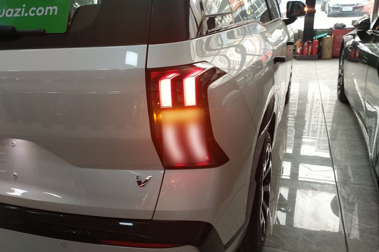 Used AION V 2024 Aion Tyrannosaurus 520 LiDAR Edition Right Rear Taillight