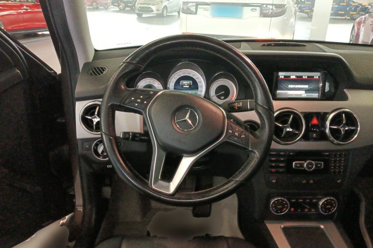 Used Mercedes-Benz GLK-Class 2013 GLK 300 4MATIC Dynamic Sunroof Model Steering Wheel