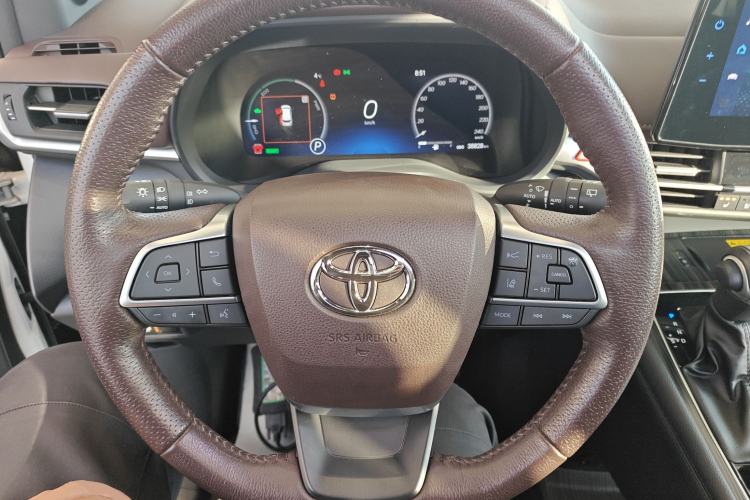 Used Toyota Granvia 2022 2.5L Hybrid Flagship Edition