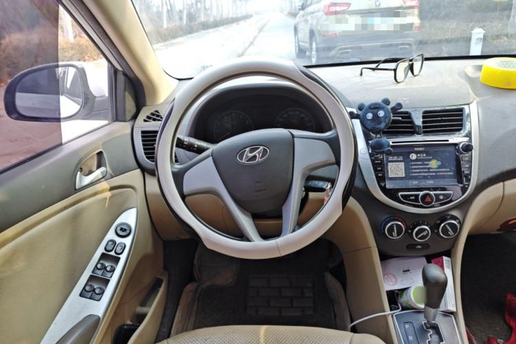 Used Hyundai Verna (older generation) 2010 Sedan 1.4L Automatic Comfort Model GS
