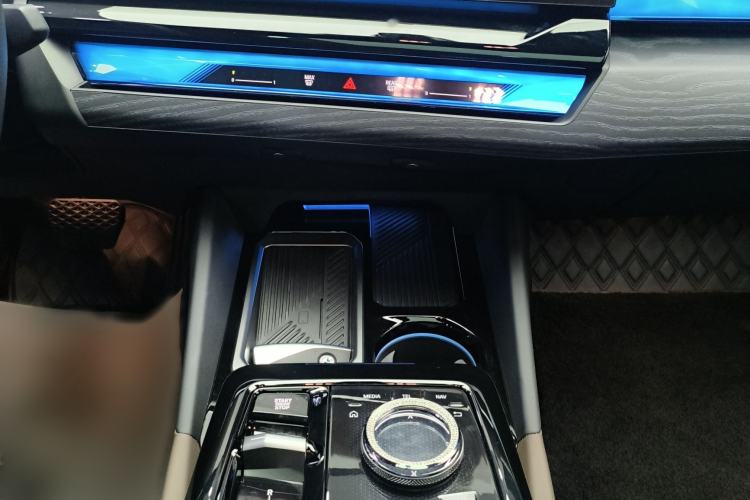 Used BMW 5 Series 2024 530Li Leading Luxury Package
