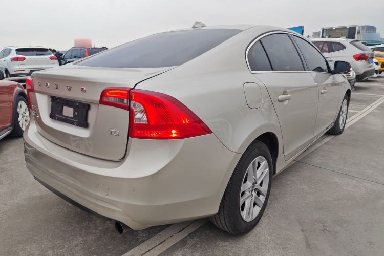 Used Volvo S60 2017 S60L T3 Smart Upgrade Edition
