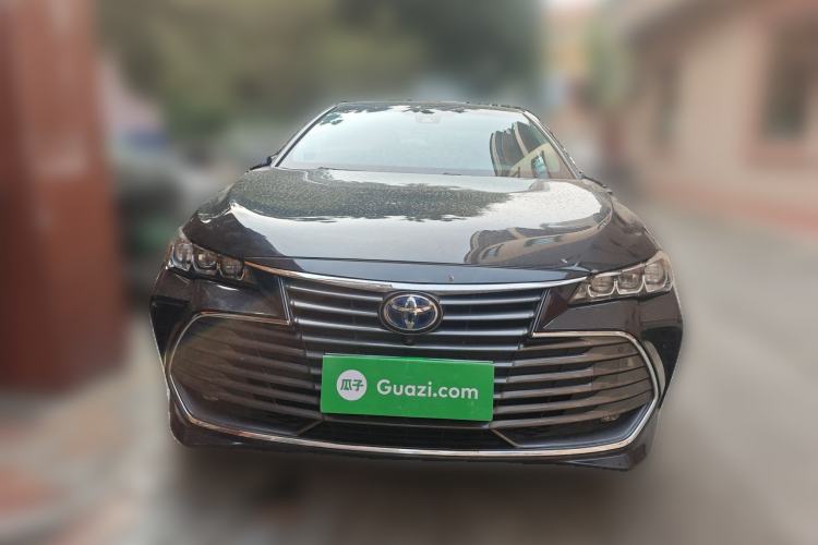 Used Toyota Avalon 2019 Dual-Engine 2.5L XLE Prestige Version China VI Standard Front
