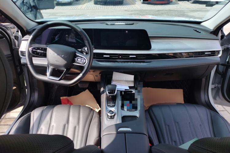 Used Chery Fengyun A8 2025 Model 70km Basic Version