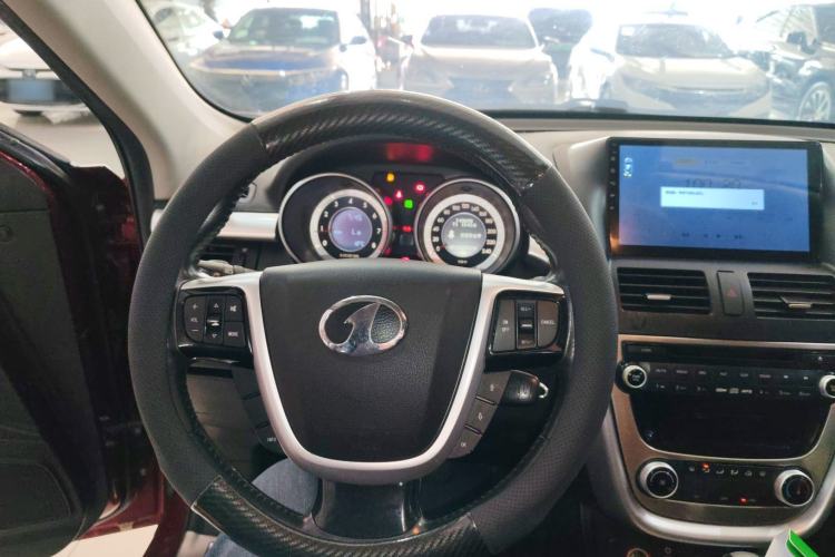 Used Bestune X80 2013 2.0L automatic comfort version
