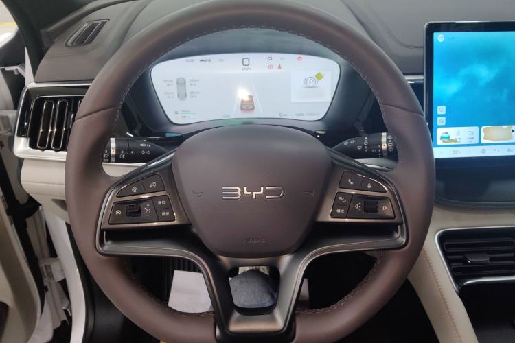 Used BYD Song PLUS New Energy 2025 DM-i 112KM Prestige Model Steering Wheel