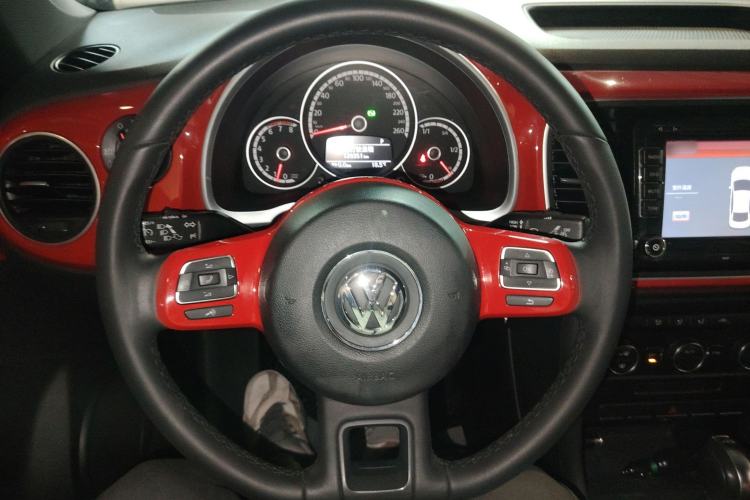 Used Volkswagen Beetle 2015 180TSI model Steering Wheel