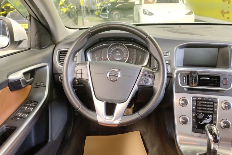 Used Volvo S60 2019 S60L Facelift T5 Intelligent Advanced Edition Steering Wheel