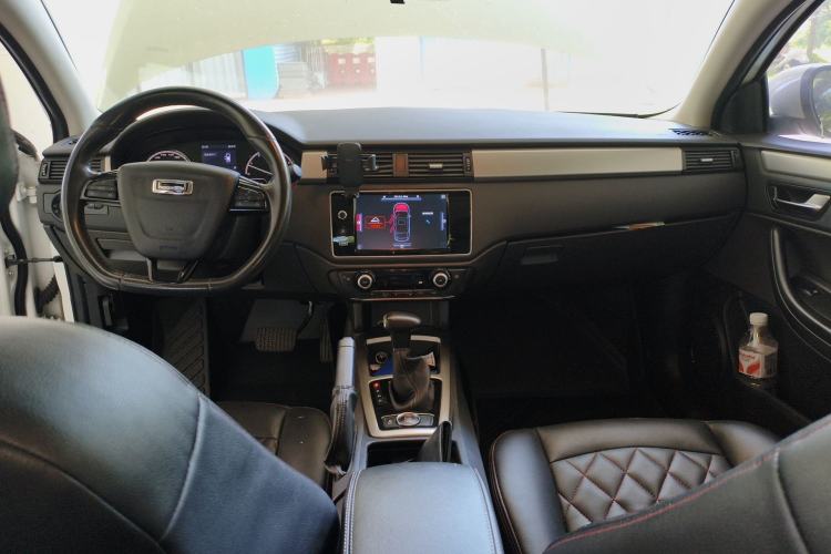 Used Qoros 3 2016 Sedan 1.6L Automatic Zhiyue Model
