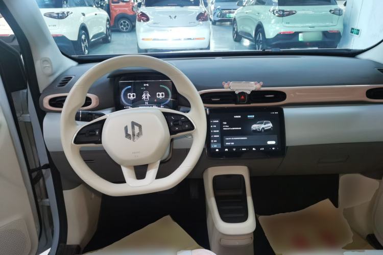 Used Leapmotor T03 2023 310 Lite Edition Center Console