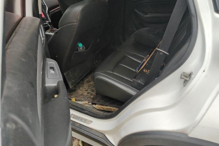 Used Roewe RX5 2019 20T Two-Wheel Drive Automatic 4G Connected Platinum Edition Left Rear Seat