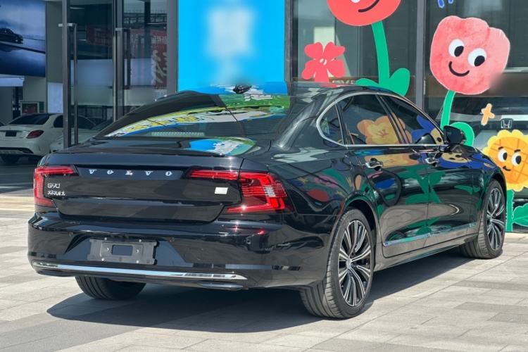 Used Volvo S90 New Energy 2022 T8 eDrive Hybrid Luxury Edition