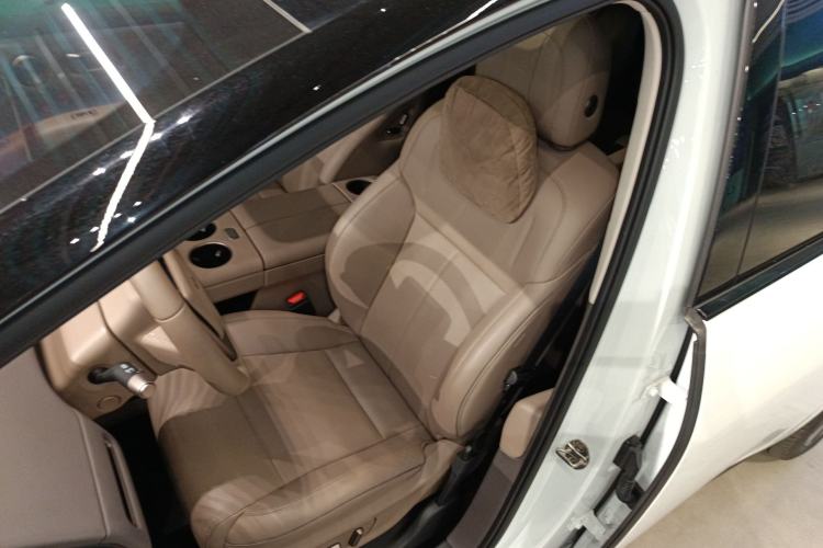 Used Li Auto i8 2025 Model Standard Version Left Front Seat