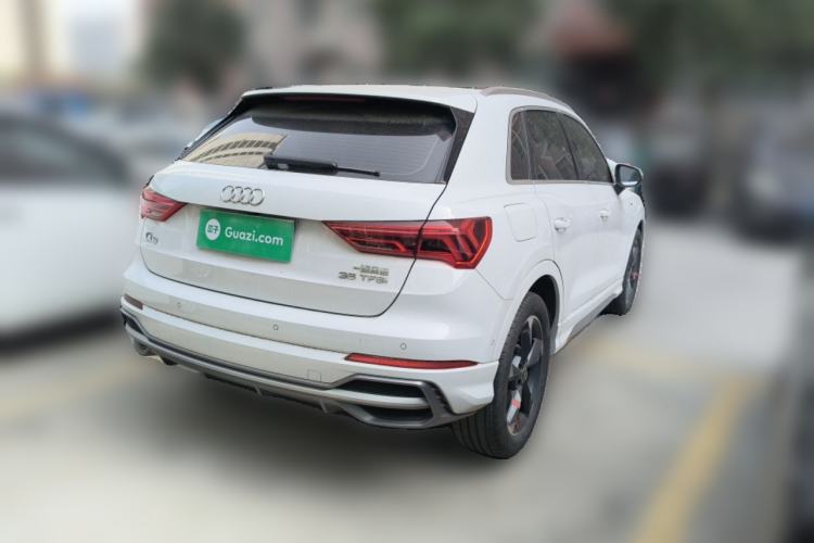 Used Audi Q3 2023 35 TFSI Fashion Dynamic Model (1.4T)
