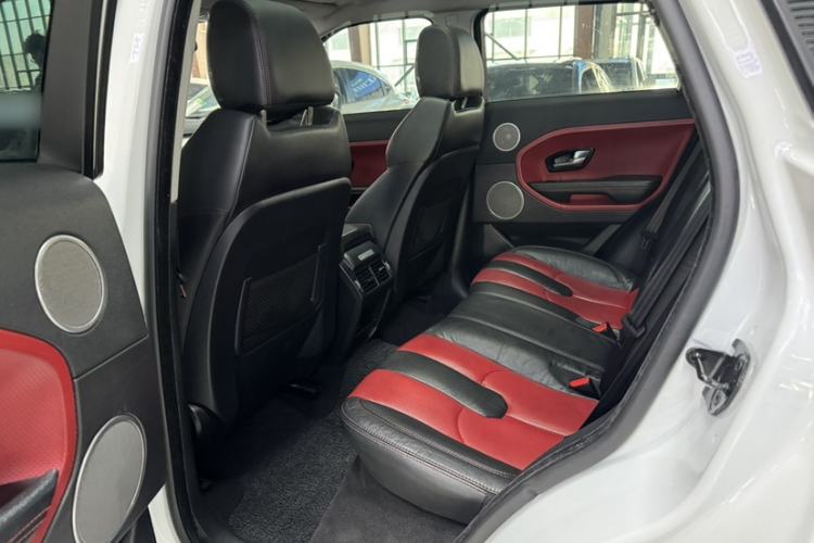 Used Land Rover Range Evoque 2014 2.0T 5-Door Ignite Edition Interior 6