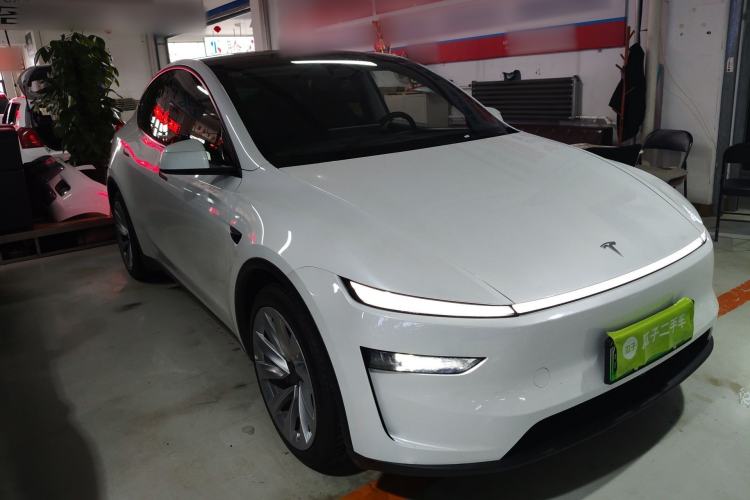 Used Tesla Model Y 2025 Rear-Wheel Drive First Edition
