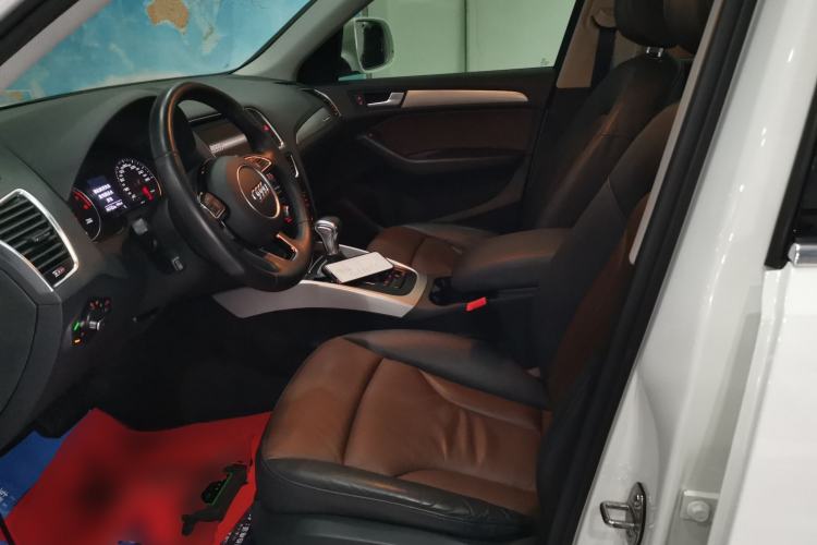 Used Audi Q5 2016 40 TFSI Technology Edition Left Front Seat