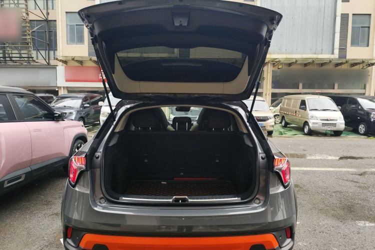 Used Lynk & Co 02 2019 1.5T DCT Two-Wheel Drive Shine Pro Edition China VI Standard Trunk